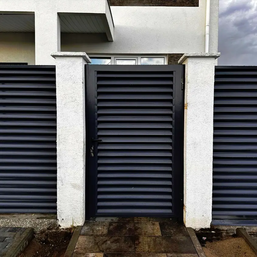 Фото 2 забор жалюзи RAL 9005 Черный двусторонний